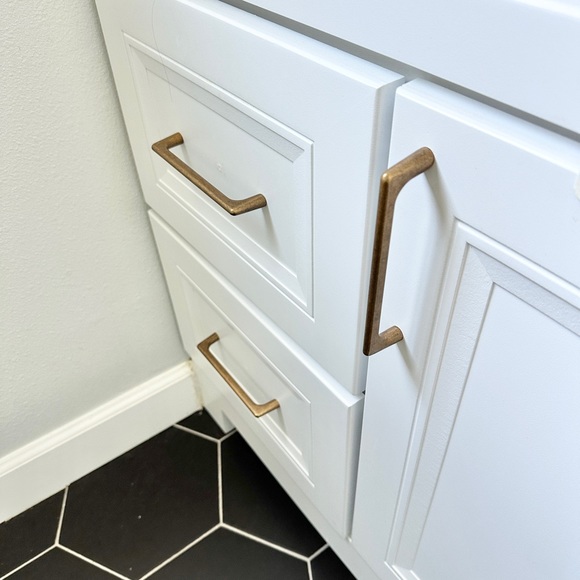 Pack of 10 New Cabinet Pull Handles 5” in Antique Brass/dark gold - Picture 3 of 7